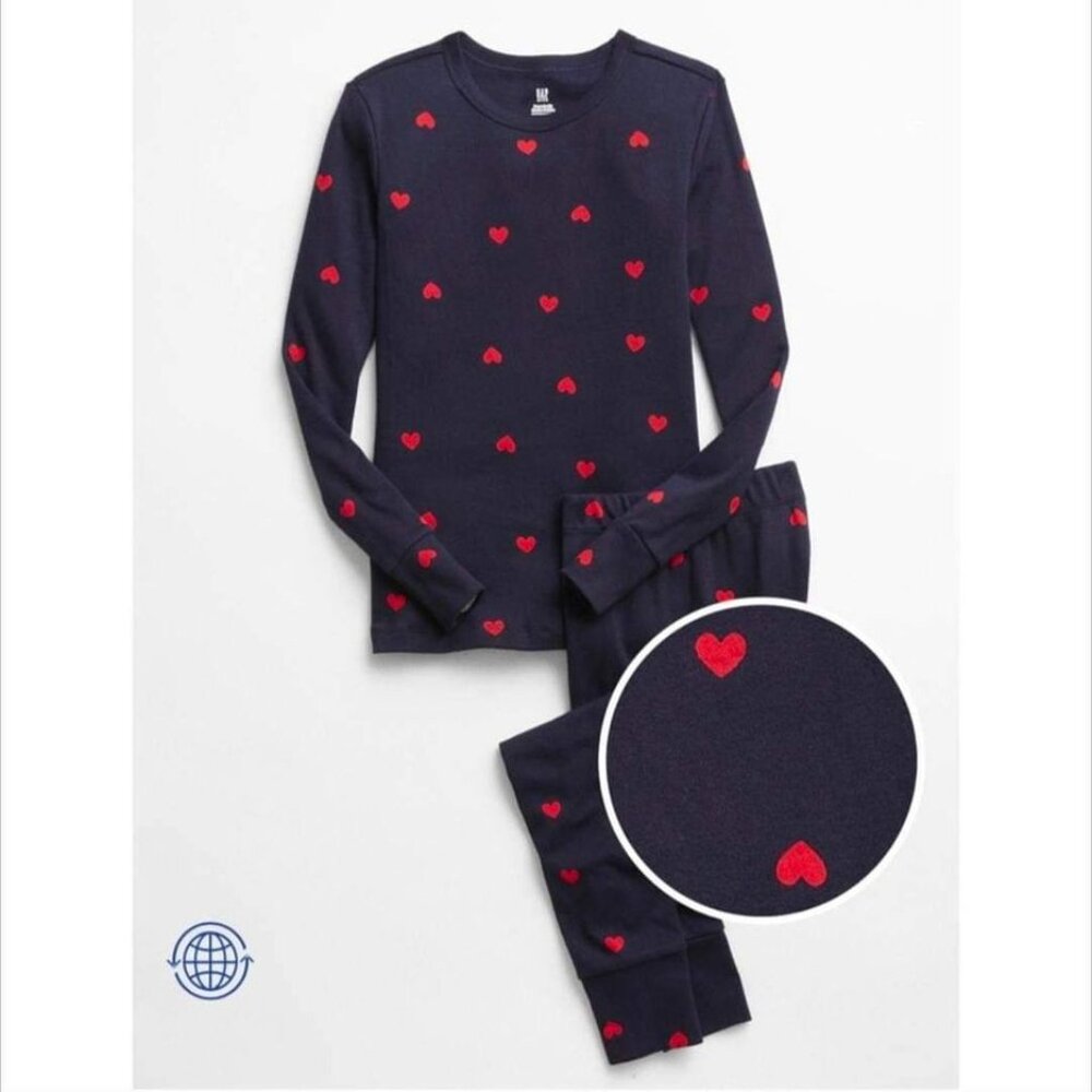 ⭐ NEW NWT GAP Kids heart print pajamas size 6